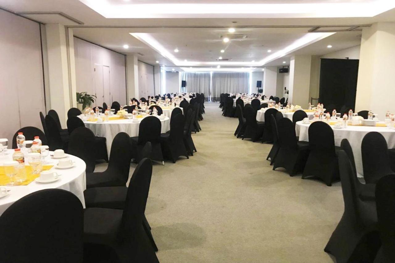M Hotel סורונג מראה חיצוני תמונה
