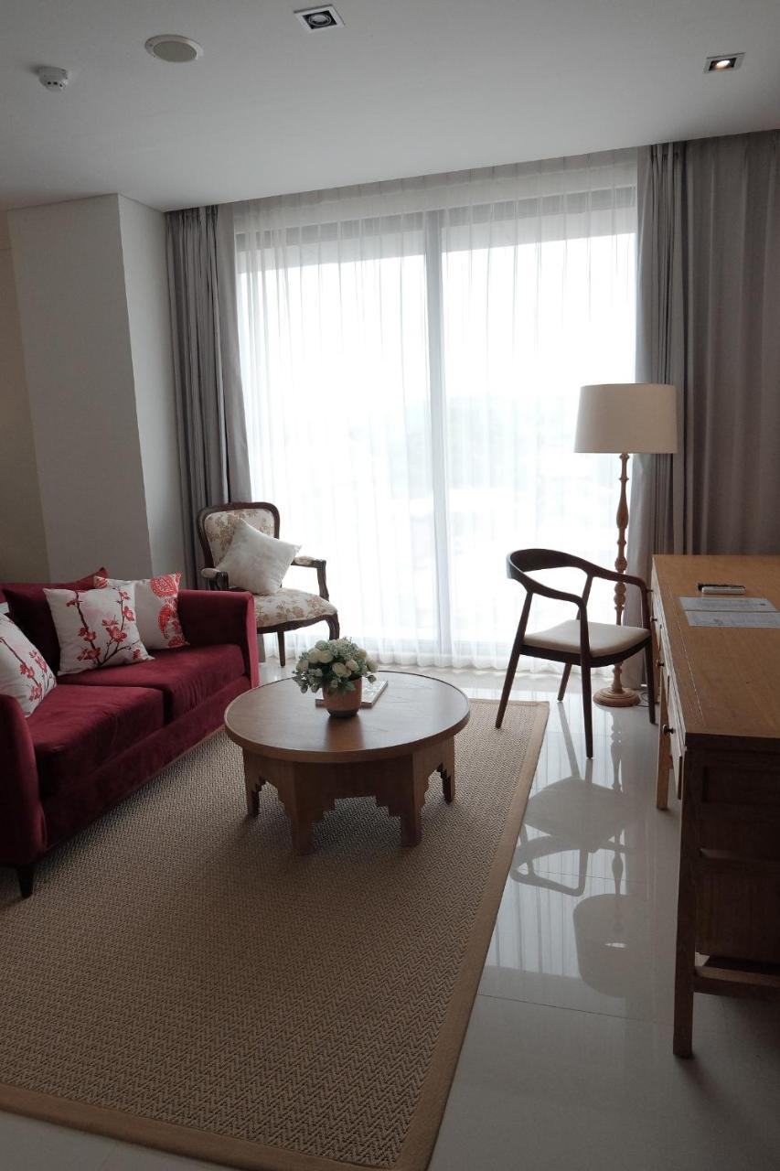 M Hotel סורונג מראה חיצוני תמונה