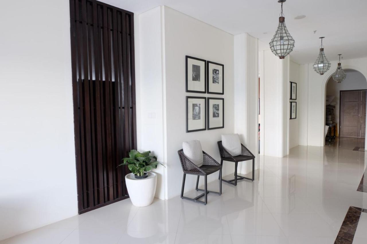 M Hotel סורונג מראה חיצוני תמונה